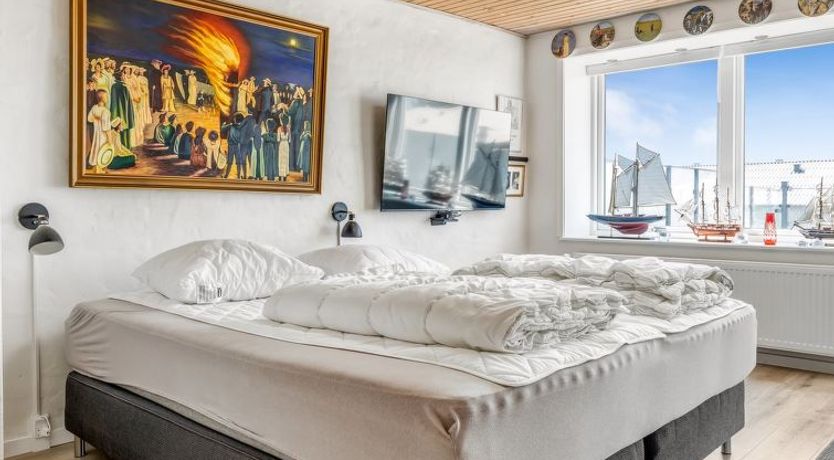 Photo of "Økil" - 2km from the sea