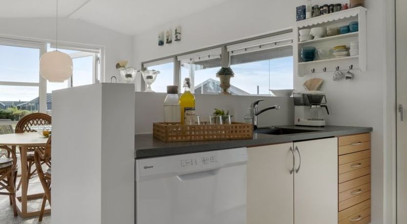 Photo of "Thit" - 90m from the sea