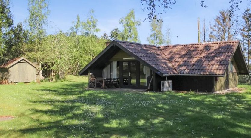 Photo of "Melba" - 8km from the sea