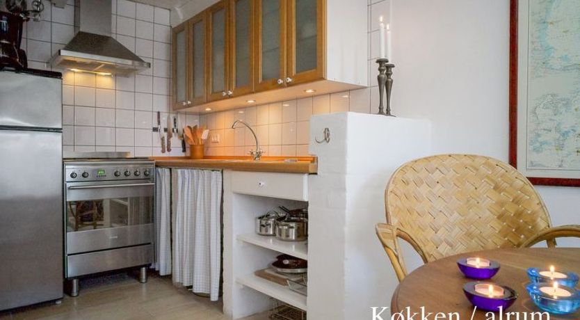 Photo of "Elle" - 50m from the sea