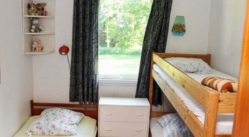 Photo of "Aneline" - 700m from the sea