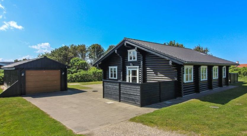 Photo of "Salmund" - 600m from the sea