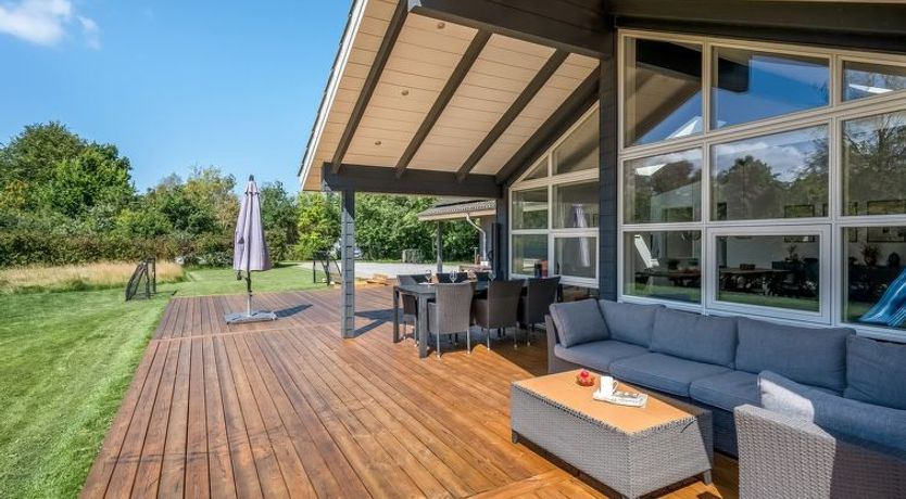 Photo of "Alrike" - 850m from the sea