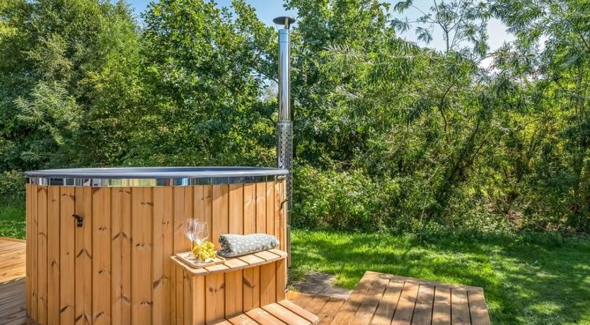 Photo of "Alrike" - 850m from the sea