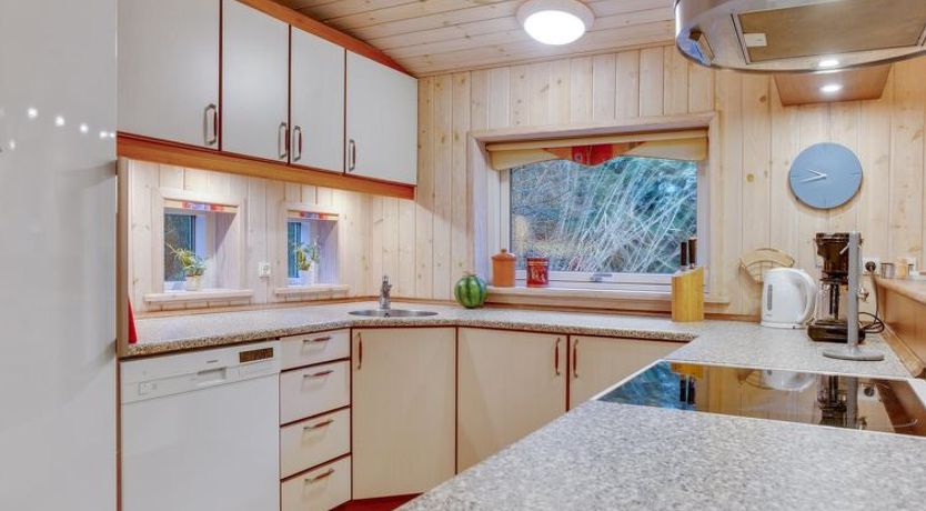 Photo of "Eljena" - 600m from the sea