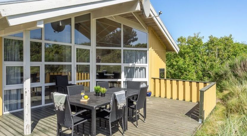 Photo of "Midja" - 800m from the sea