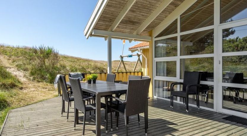 Photo of "Midja" - 800m from the sea