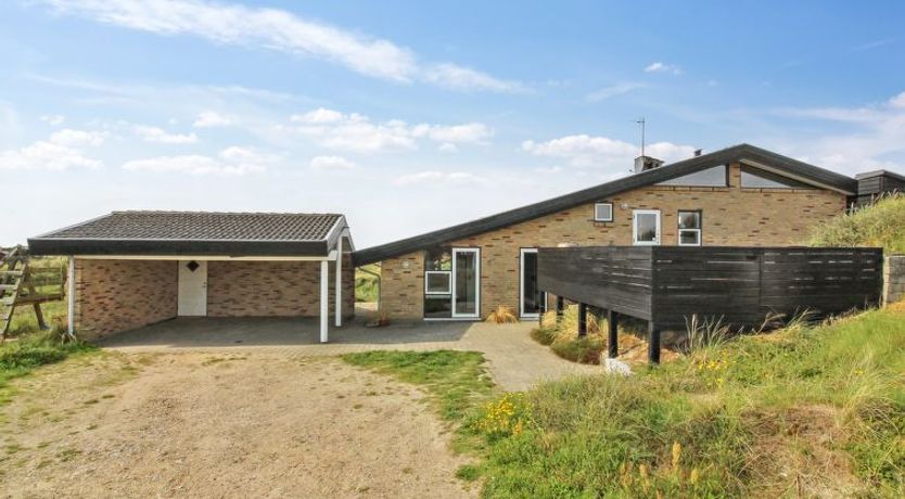 Photo of "Judeth" - 300m from the sea