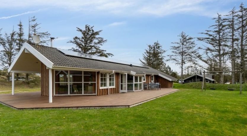 Photo of "Aleta" - 500m from the sea