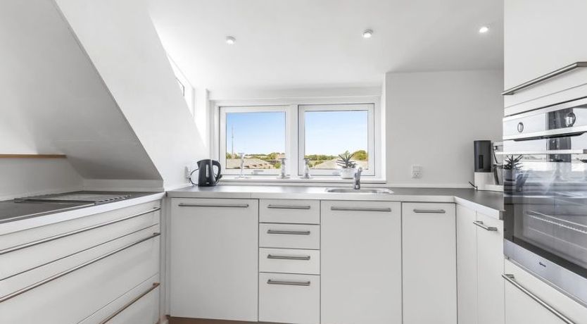 Photo of "Rosabel" - 1km from the sea