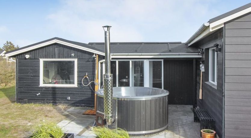 Photo of "Jespar" - 300m from the sea