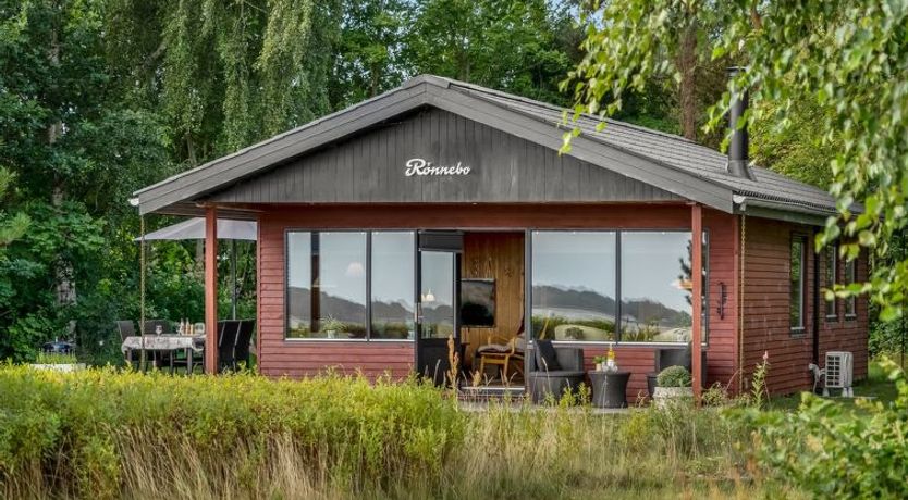 Photo of "Tayana" - 75m to the fjord