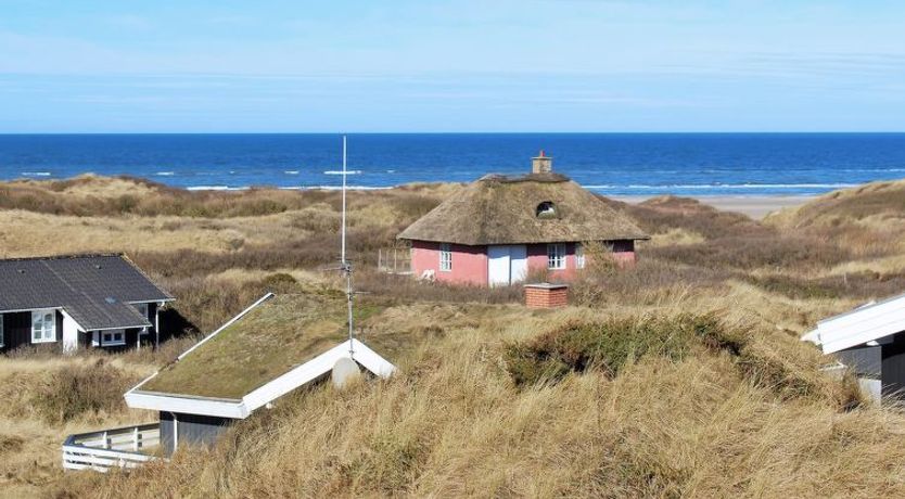 Photo of "Eelin" - 275m from the sea