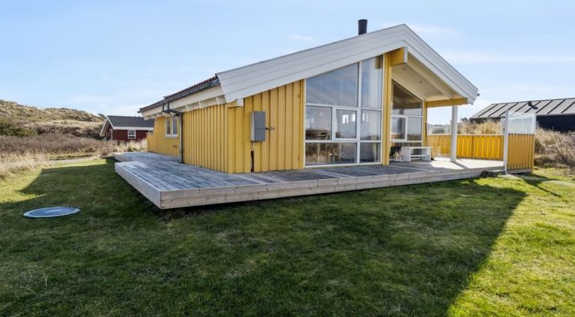 Photo of "Bjarni" - 239m from the sea