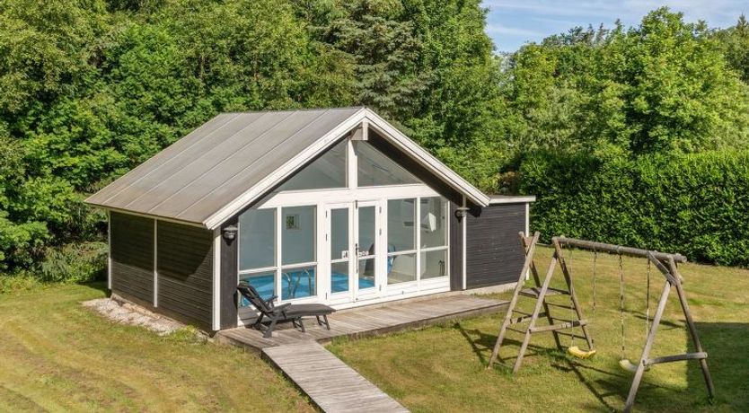 Photo of "Elita" - 1.7km from the sea