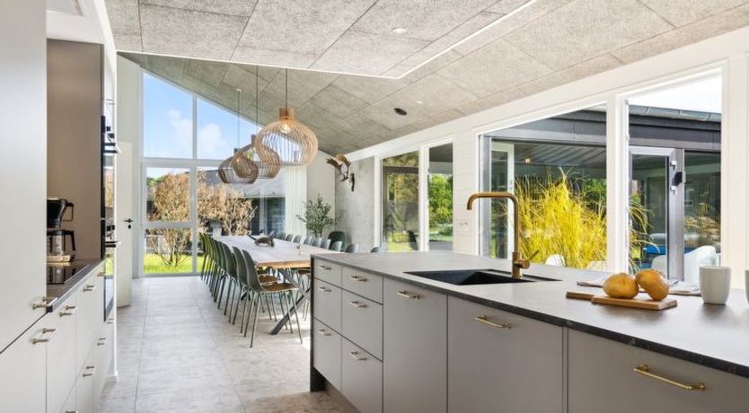 Photo of "Hana" - 800m from the sea