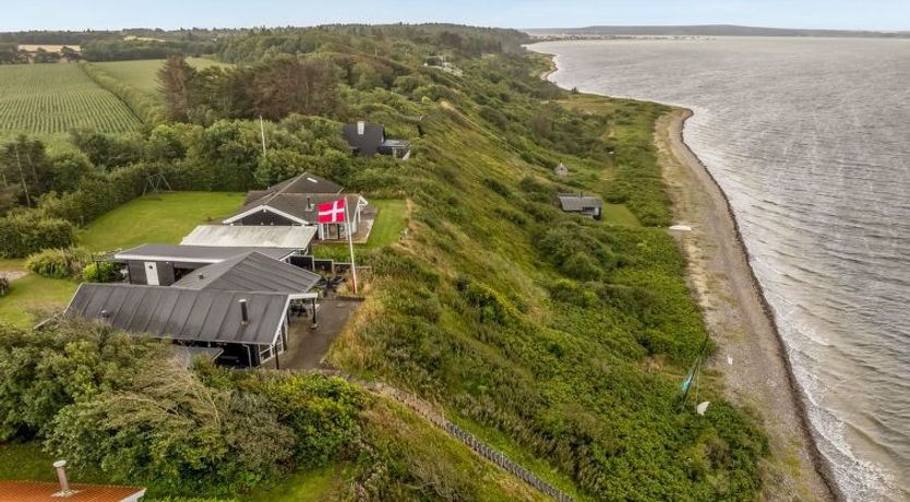 Photo of "Diderik" - 20m to the fjord