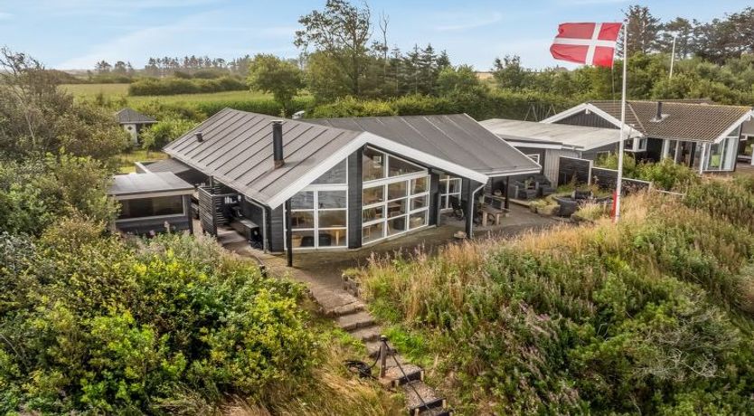 Photo of "Diderik" - 20m to the fjord