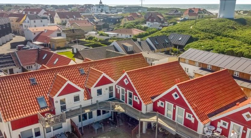 Photo of "Poulsen" - 200m from the sea