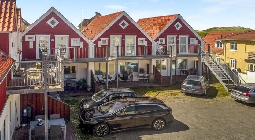 Photo of "Poulsen" - 200m from the sea