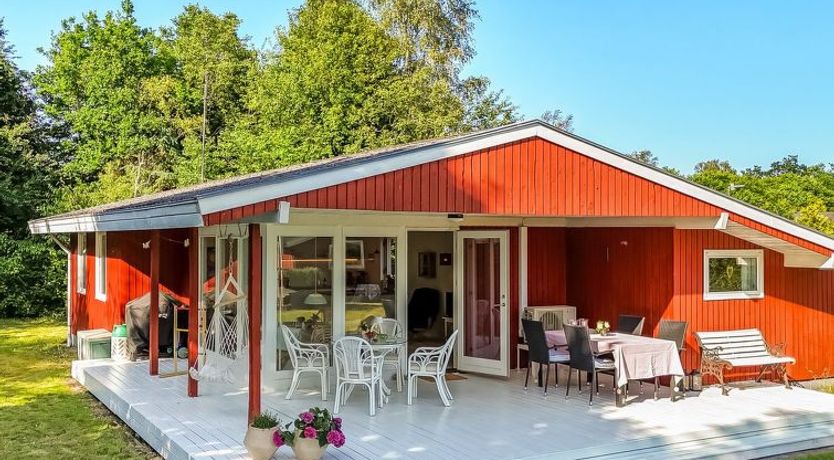 Photo of "Viktoria" - 500m from the sea