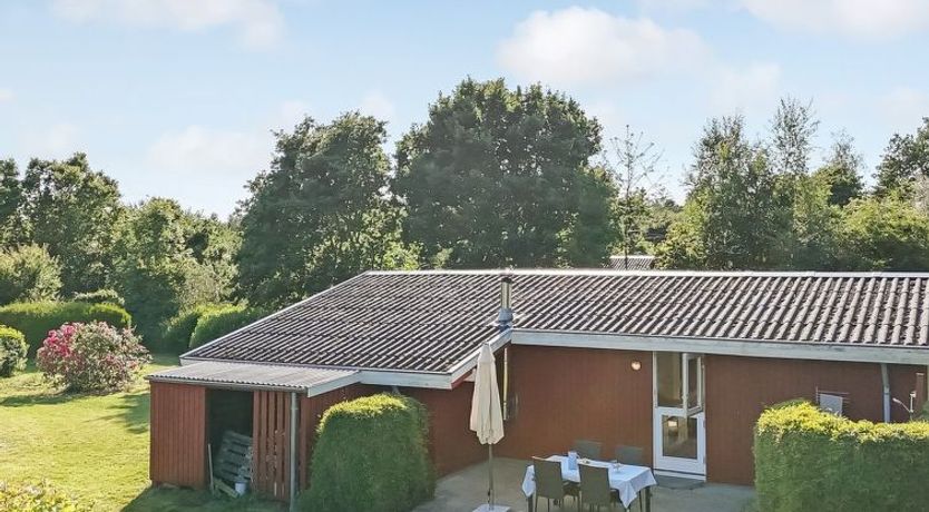 Photo of "Viktoria" - 500m from the sea