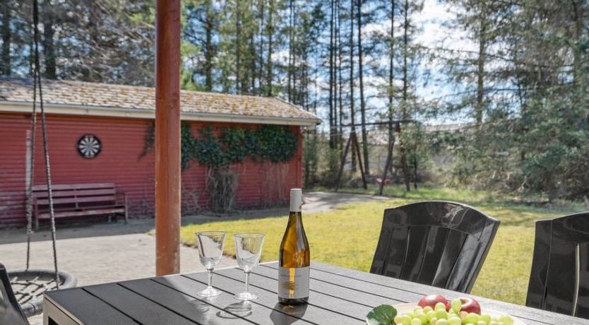 Photo of "Herwarth" - 3.3km from the sea