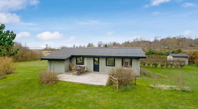 Photo of "Jule" - 1.3km to the fjord