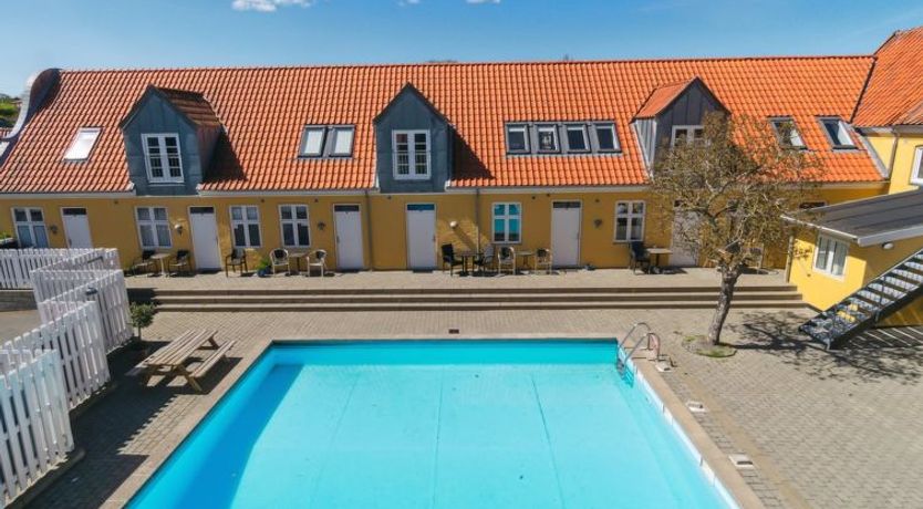 Photo of "Elemine" - 500m from the sea