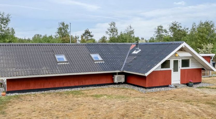 Photo of "Ylvie" - 500m from the sea