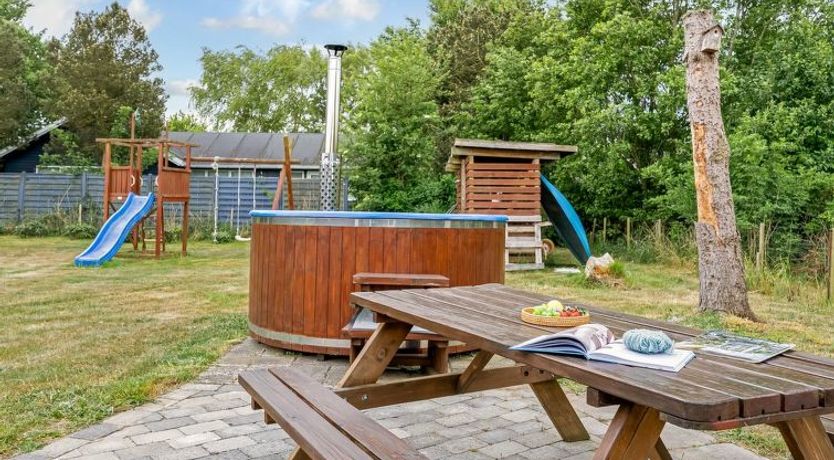 Photo of "Ylvie" - 500m from the sea