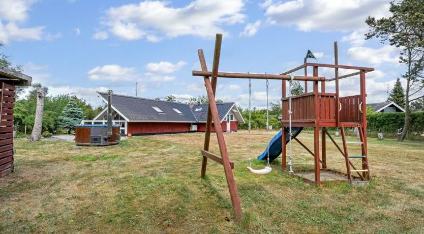 Photo of "Ylvie" - 500m from the sea