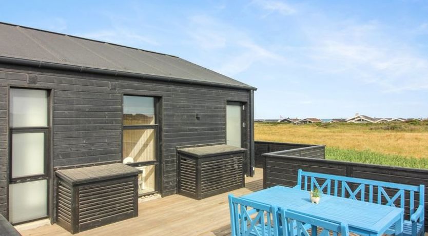 Photo of "Heilo" - 300m from the sea