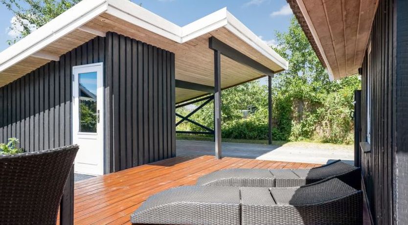 Photo of "Estella" - 900m from the sea