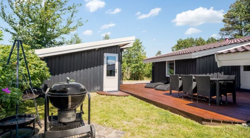 Photo of "Estella" - 900m from the sea