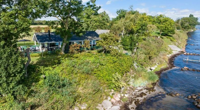 Photo of "Harthwik" - 10m from the sea