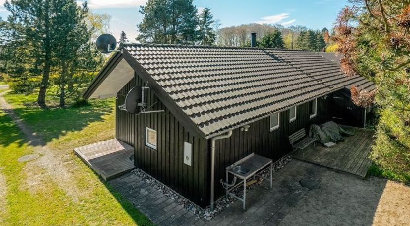 Photo of "Maira" - 150m from the sea