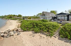 Photo of kathe-5m-from-the-sea