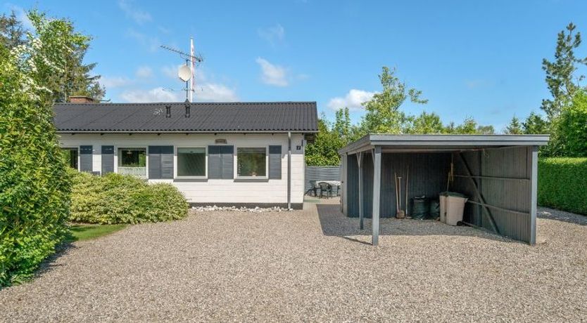 Photo of "Suni" - 400m from the sea