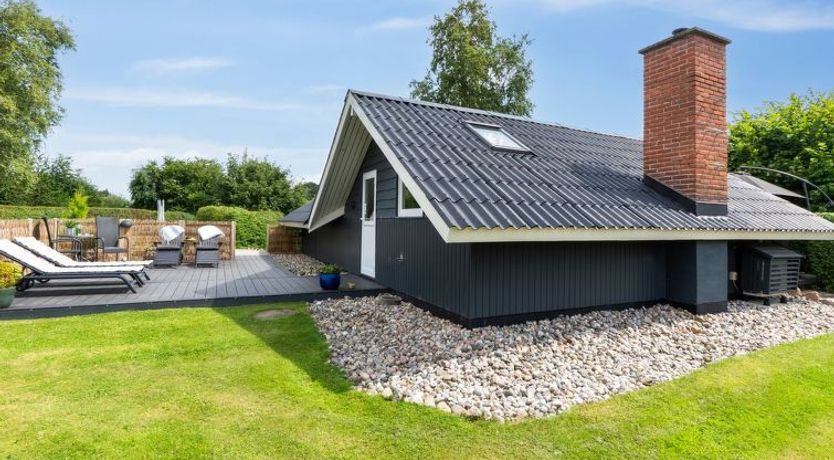 Photo of "Erke" - 800m from the sea