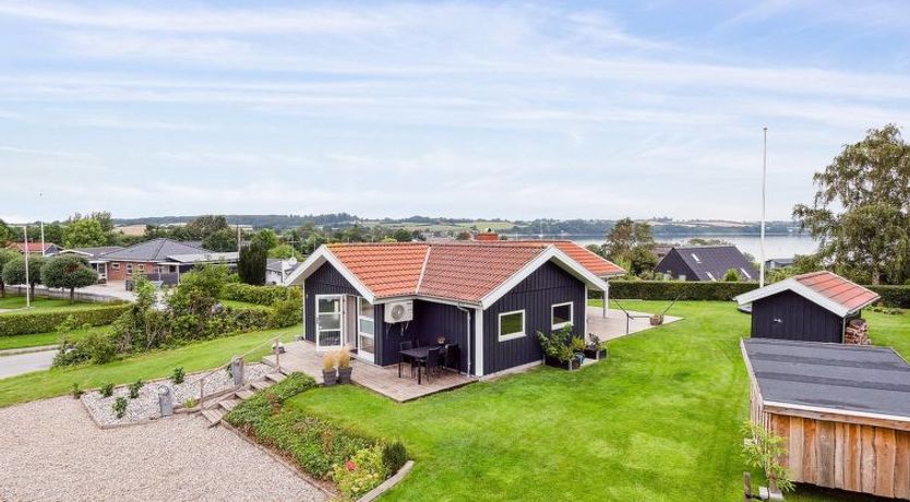 Photo of "Hjalmsvider" - 300m from the sea