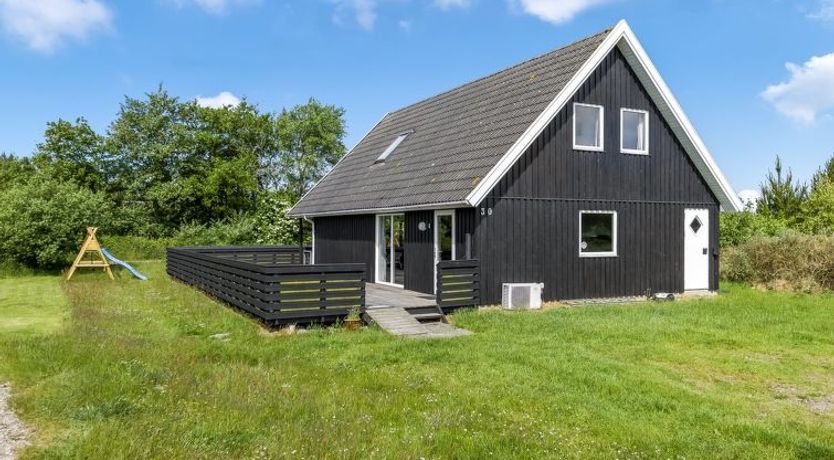 Photo of "Sunita" - 2.8km from the sea