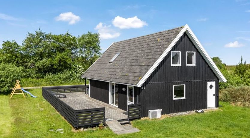 Photo of "Sunita" - 2.8km from the sea