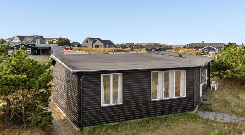 Photo of "Jules" - 300m from the sea