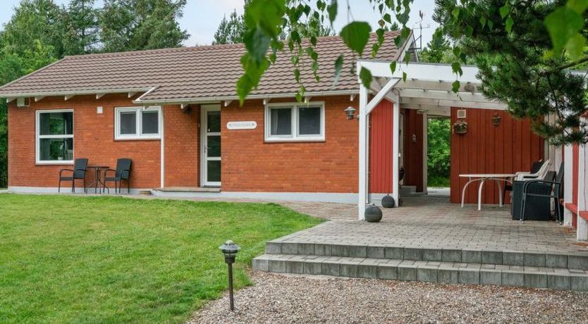 Photo of "Gwen" - 2.7km from the sea