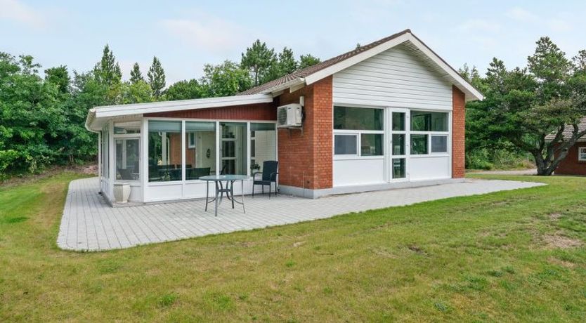 Photo of "Gwen" - 2.7km from the sea