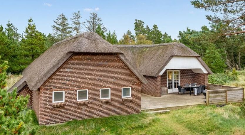 Photo of "Alisa" - 2km from the sea