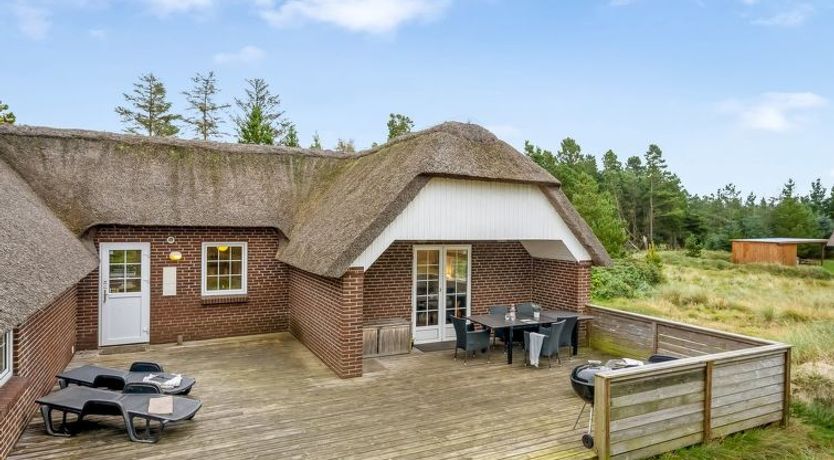 Photo of "Alisa" - 2km from the sea