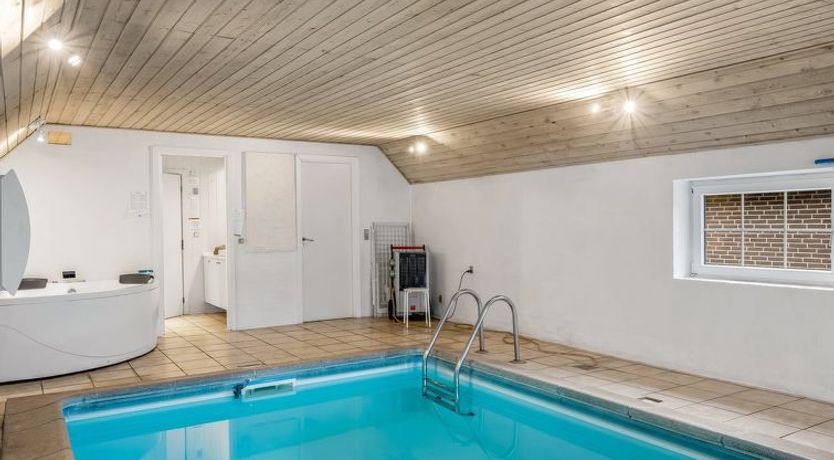 Photo of "Alisa" - 2km from the sea