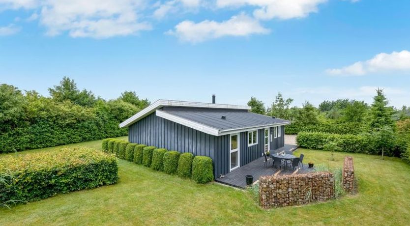 Photo of "Anelise" - 800m to the fjord